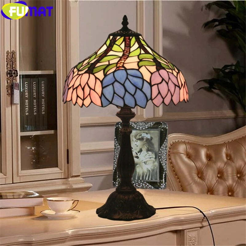 

Fumat Tiffany Style Desk Lamp Pink Blue Lotus Table Light Dia12 Inch E27 Lamps Dragonfly Lampshade Stained Glass Handicraft Arts