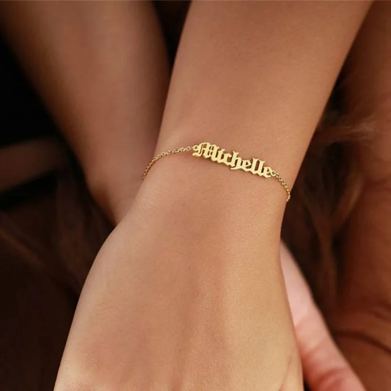 

Mens Bracelets Custom Old English Number Name Bracelets For Women Personalized Jewelry Birthday Gift BFF Armband Mannen Pulseira