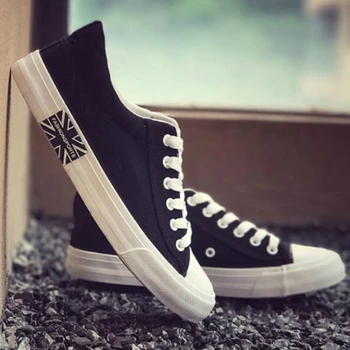 

Fashion Sneakers Men Vulcanize Canvas Shoes High Quality Casual Low-cut Shoes New Male Classics Skateboarding Footwear Promotion