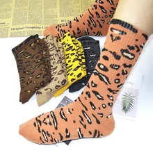 Леопардовые пятна леопарда Хлопковые женские носки красные взрывы Длинные трубки личности ретро ворс носки женские носки