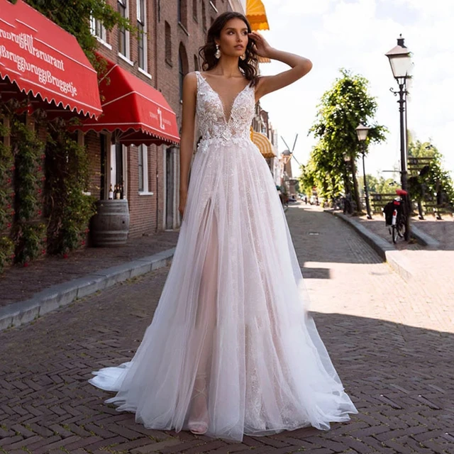 Schönes Spitzenkleid Rosa Hintergrund + Hut Und Tasche Modell 1880 Für Schönes Spitzenkleid Rosa Hintergrund + Hut Und Tasche Modell 1880 Für