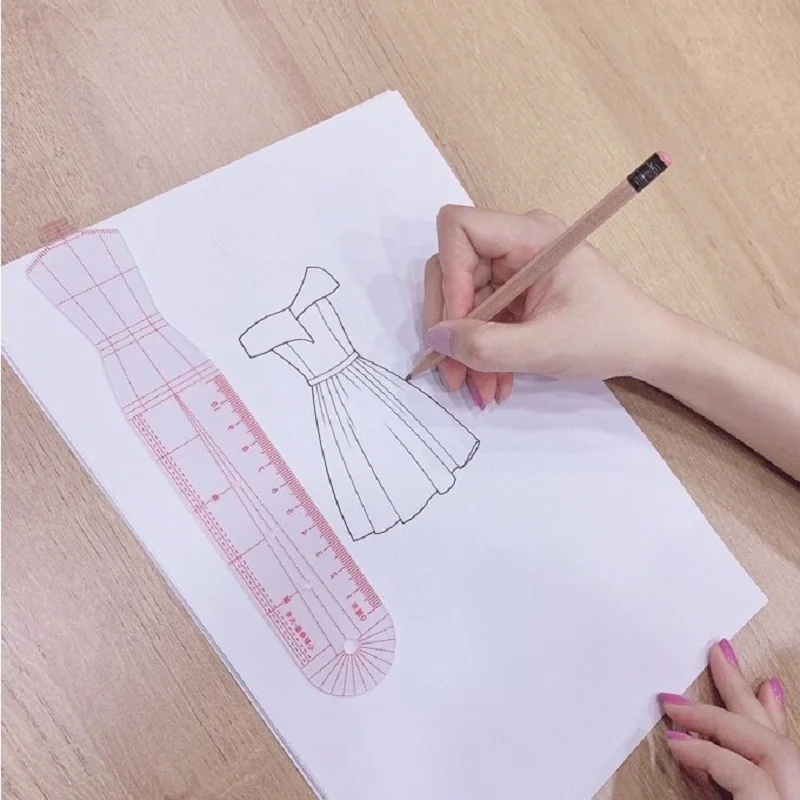 Koop Vrouwen Mode Tekening Heerser Figuur Tekening Sjabloon Voor Fashion Design Mode Schets Template Vrouwelijke
