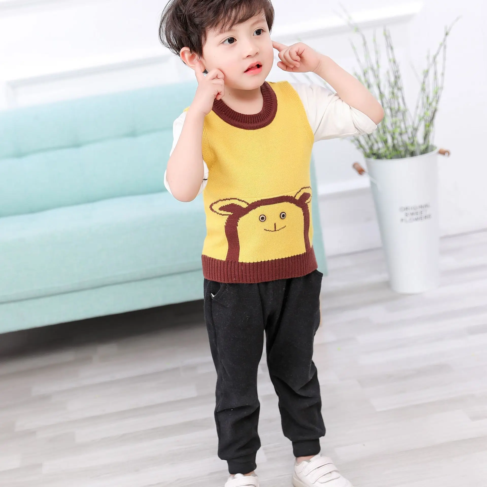 

2019 Infants CHILDREN'S Sweater zhen zhi kuan CHILDREN'S Cartoon Waistcoat Hoodie Knitted Vest-Three-piece Set-Set