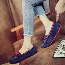 Женская обувь из натуральной кожи; женская обувь на плоской подошве; повседневные Лоферы без застежки; женские мокасины с кисточками