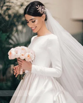 

2020 Modest White Satin Wedding Dresses with Long Sleeves A Line Scoop Neckline Muslim Bridal Gowns Court Train