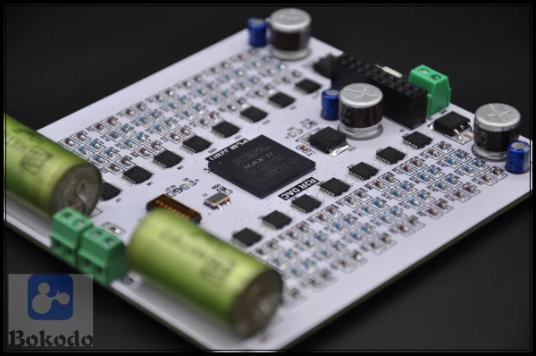 R2R PCM 32-битный полностью дискретный декодирования ЦАП стерео с Дисплей