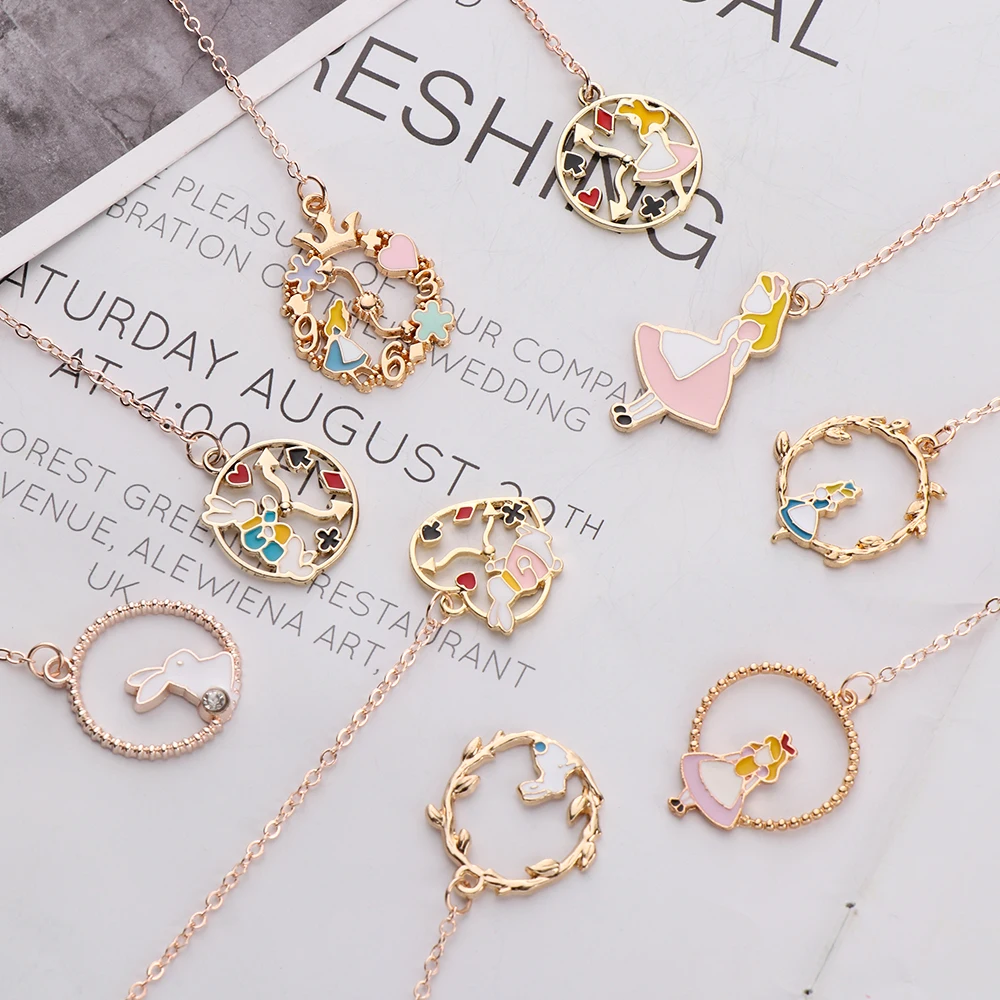 Creative Cartoon Metal Pendant Bookmark Pagination Book Clip Mark Peach Cute Heart Pendant School Office Supplies Stationery