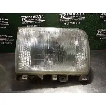 

RIGHT HEADLIGHT NISSAN CABSTAR E