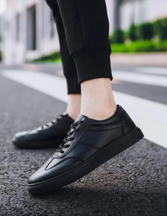 British style men black work shoes fashion classic white sneakers super confident men summer mesh breathable casual shoes