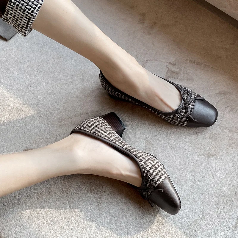 

Graceful Shoes Women's Genuine Leather 2020 Spring New Products Square Head Bow Ladies' Shoes in Chunky-Heel Shoes Shallow Mouth