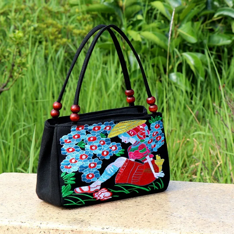 New Fashion Embroidery Women Small handbags National Floral Embroidered Lady Top-handle bags Single-layer Beading Falp Carrier