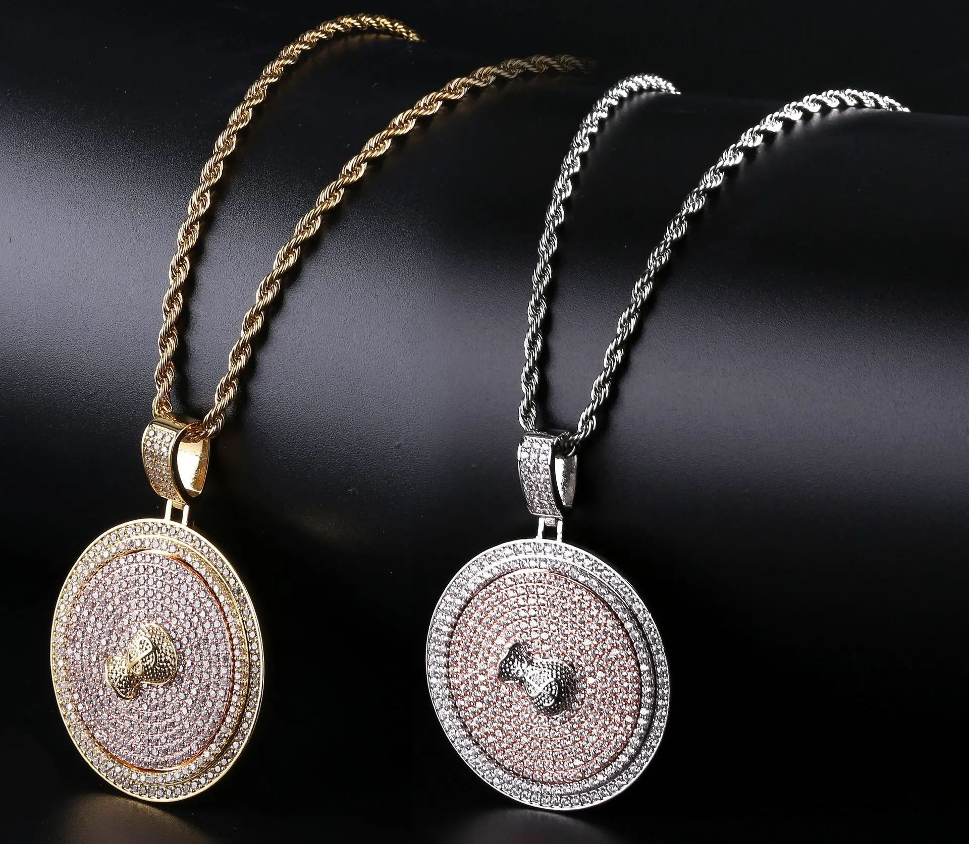 

Europe And America Cool Popular Brand American Dollars Symbol Money Bag Rotating round Plates Pendant Micro Studded Zircon Hip H