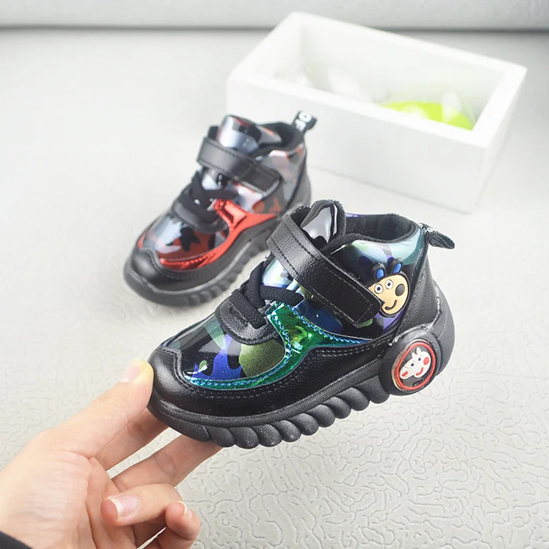 

Kids shoes Fall and Winter 2019 Soft-soled Two-cotton Flash children shoes Cartoon Thickened Children's Sports Shoes