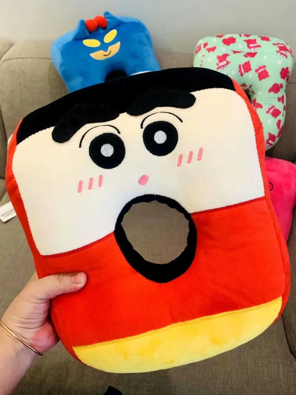 Японская Высококачественная Подушка для сна Crayon Shinchan плюшевое одеяло с шапкой для ванной путешествия домашняя подушка сон одеяло супер мягкий подарок
