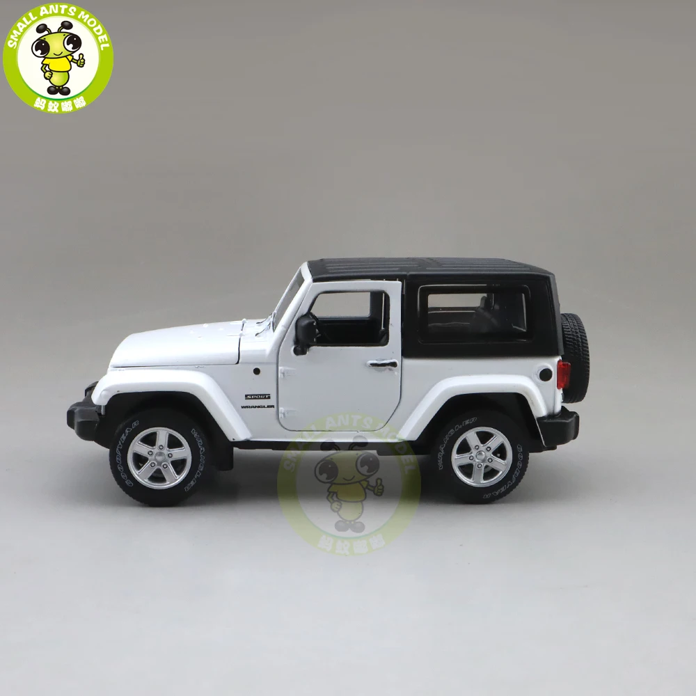 1/32 CAIPO JE EP Wra ngler SUV литые игрушечные модели SUV автомобиля для детей, детское звуковое освещение, подарок