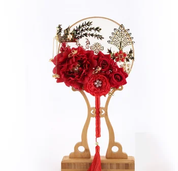 

Traditional Chinese Vintage Red Gold Bride Bouquet Round Palace Hand Held Fan For Wedding Costume Photography Accessories LF816