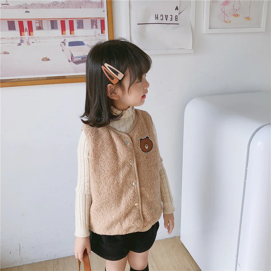 Tonytaobaby Autumn Winter Wear New Style Baby Boys and Girls Cartoon Fluffy Double-sided Wearable Vest with Scarf