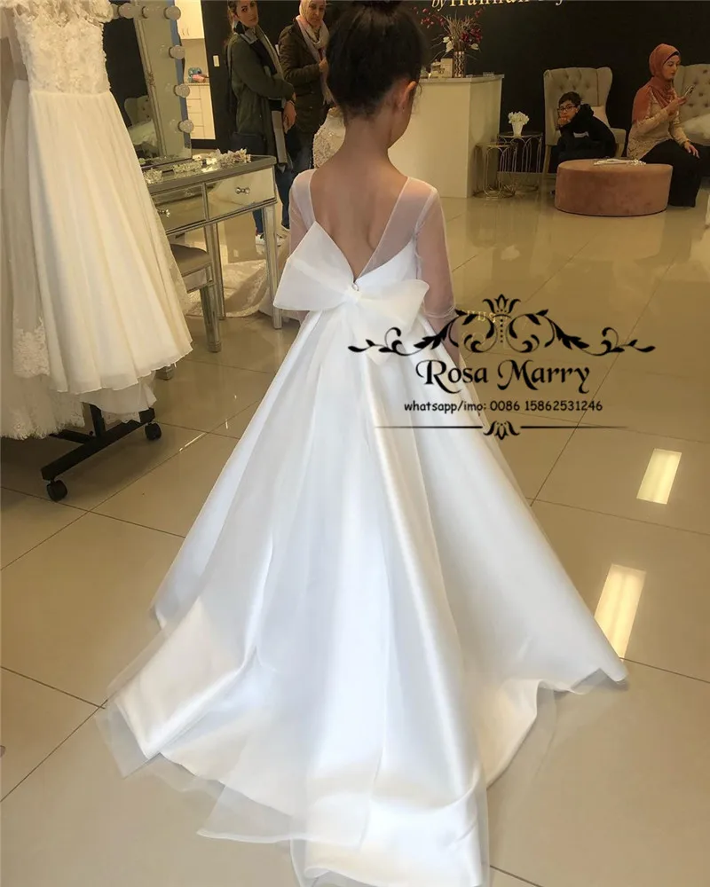 

Lovely White Design Cheap Flower Girls Dresses For Weddings 2020 A Line Long Sleeves Know Bow Girls Brithday Pageant First Communion Gowns