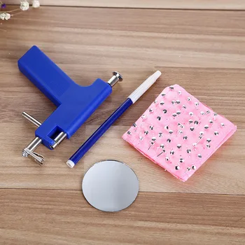 

Hot Safety Ear Piercing Tool Kit for Ear Nose Lip Safety with Earring Studs CNT 66