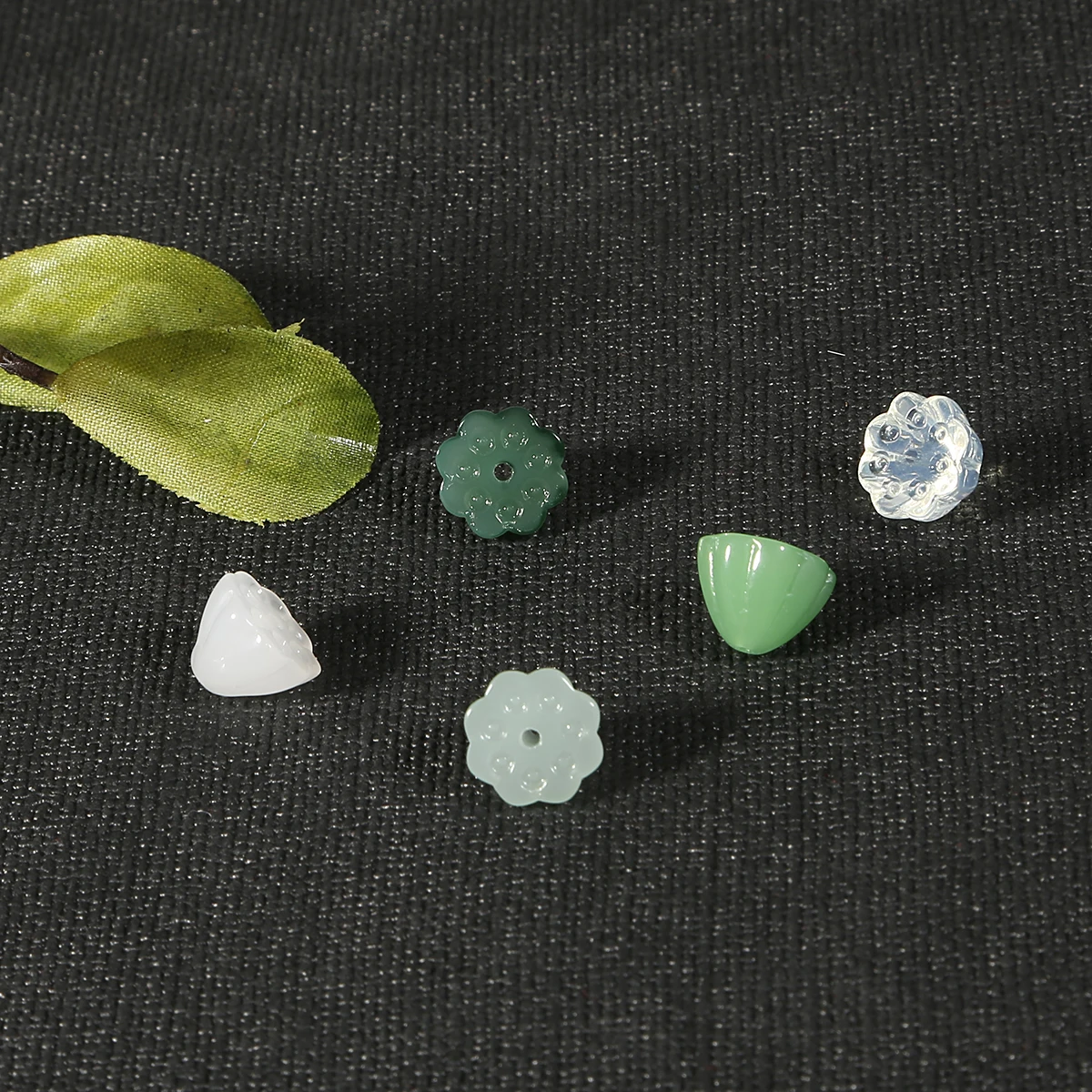 10 шт./лот стеклянные бусины Lampwork Seedpod лотоса лист серьги-подвески с цветочным украшением из лепестков набор «сделай сам» для бижутерии, материал для ремесленничество бусины