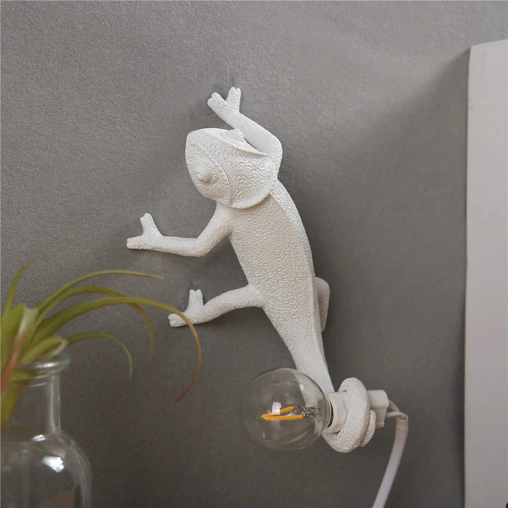 Wall lamp style C