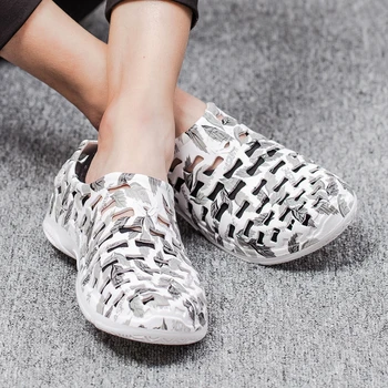 

Printing Surgical Shoes Unisex Non-slip Work Sandals Hospital Beauty Salon Pharmacy Dental Clinic Doctor Nurse Medical Shoes