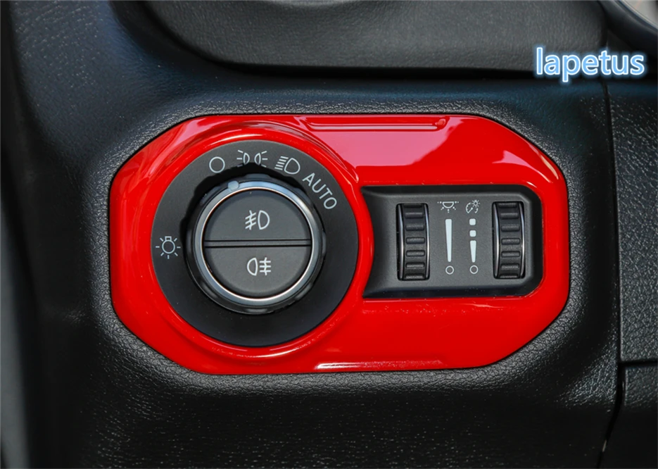 935 (8)