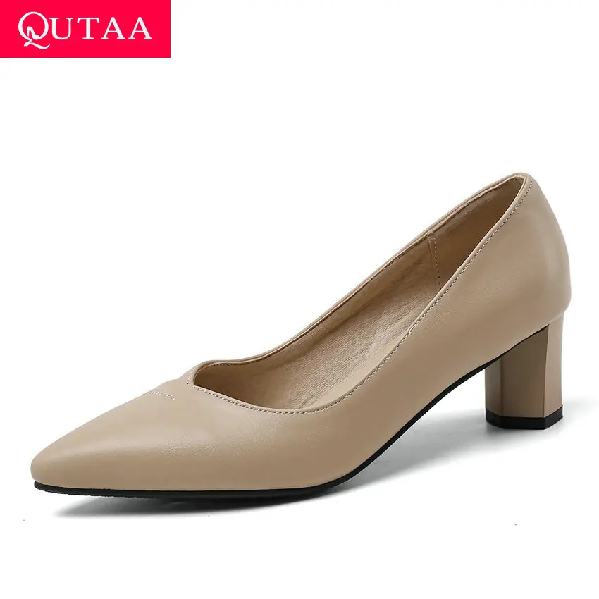 

QUTAA 2020 Office Pointed Toe Shallow Women Shoes PU Leather Concise Ladies Pumps Square Heel Slip on Single Shoes Big Size34-43