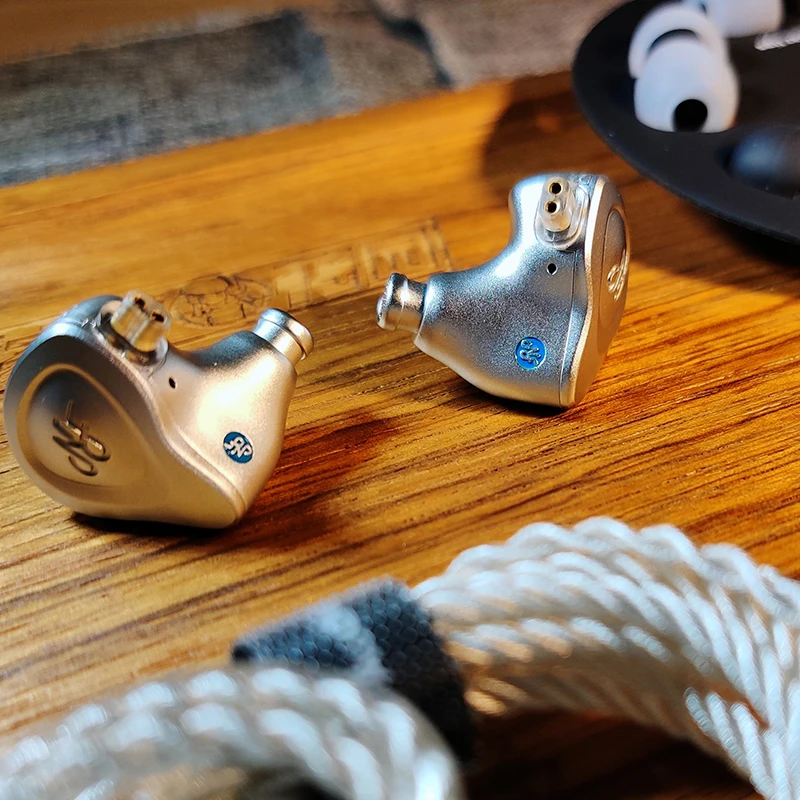 NF Audio NM2+ Headphone Dual Cavity Dynamic In-ear