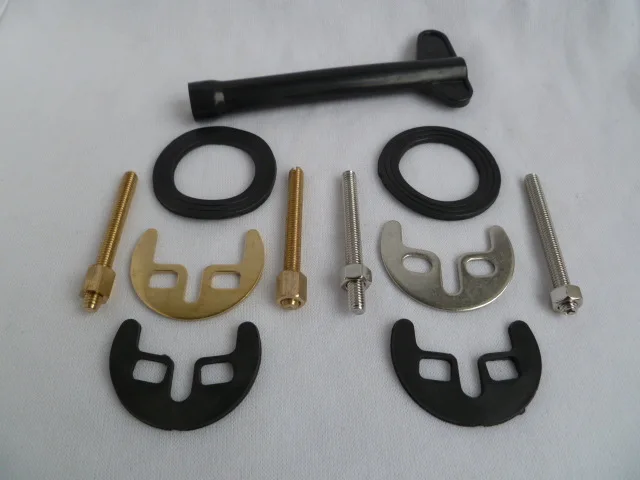 

Copper Single Bore Hot And Cold Faucet ma ti pian Installation Tight Fixed Accessories Installation Screw Maintenance Sleeve Too