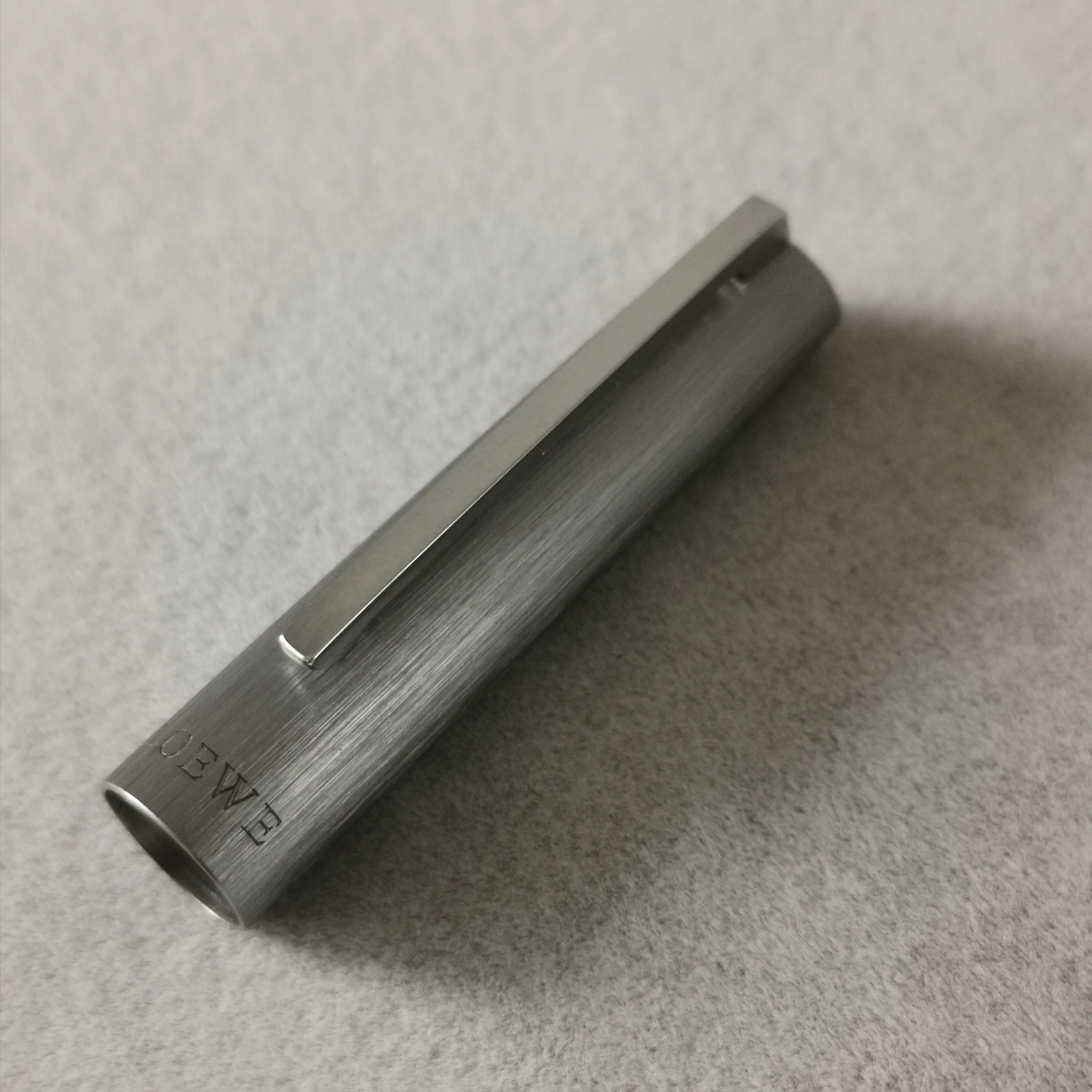 LE Gray Aluminum Fountain Pen Ink Pen With F Nib Converter Pen Office school supplies penna stilografica