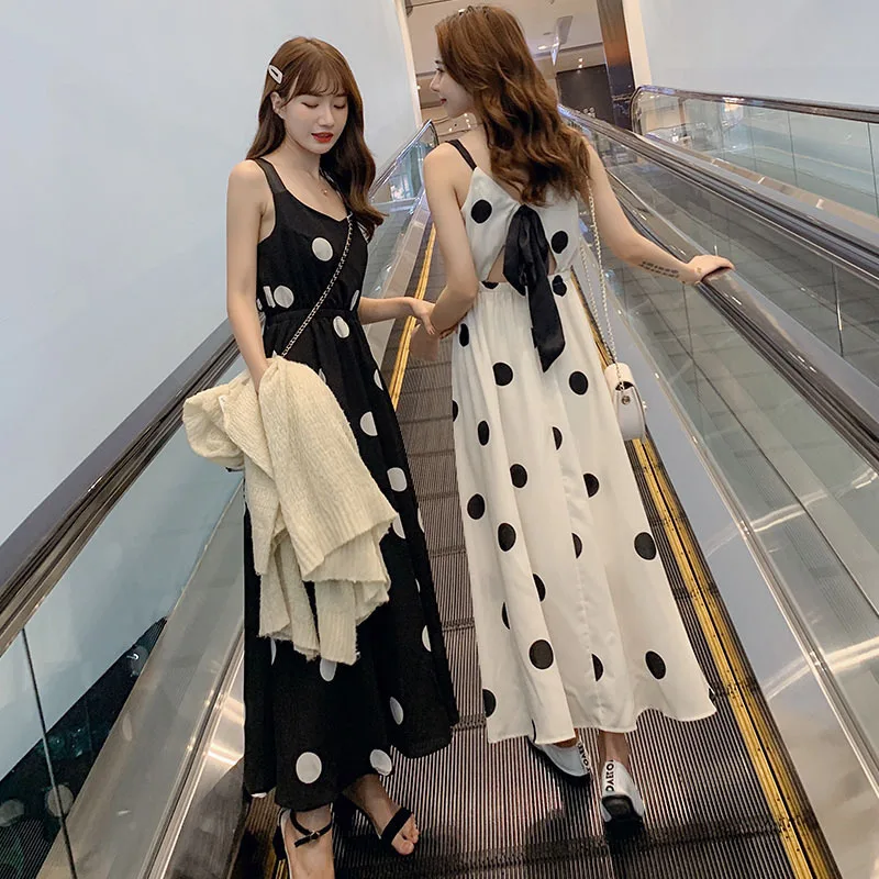 

Photo Shoot 2019 Summer New Style Retro French Polka Dot Strapped Dress Back Charade Midriff Best Friend Dress Women's