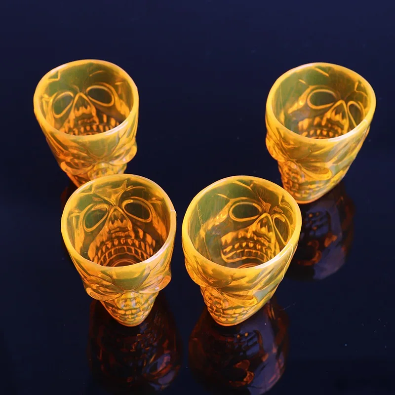 New 4PCS Drinking Cups Halloween Skull Shaped Plastic Drinking Cups Halloween Party Favors Bar Club Decorations