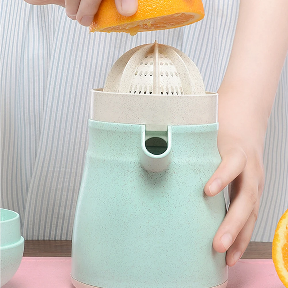 

Portable Manual Citrus Juicer for Orange Lemon Fruit Squeezer Orange Juice Cup Child Outdoor Potable Juicer Home Mini Machine