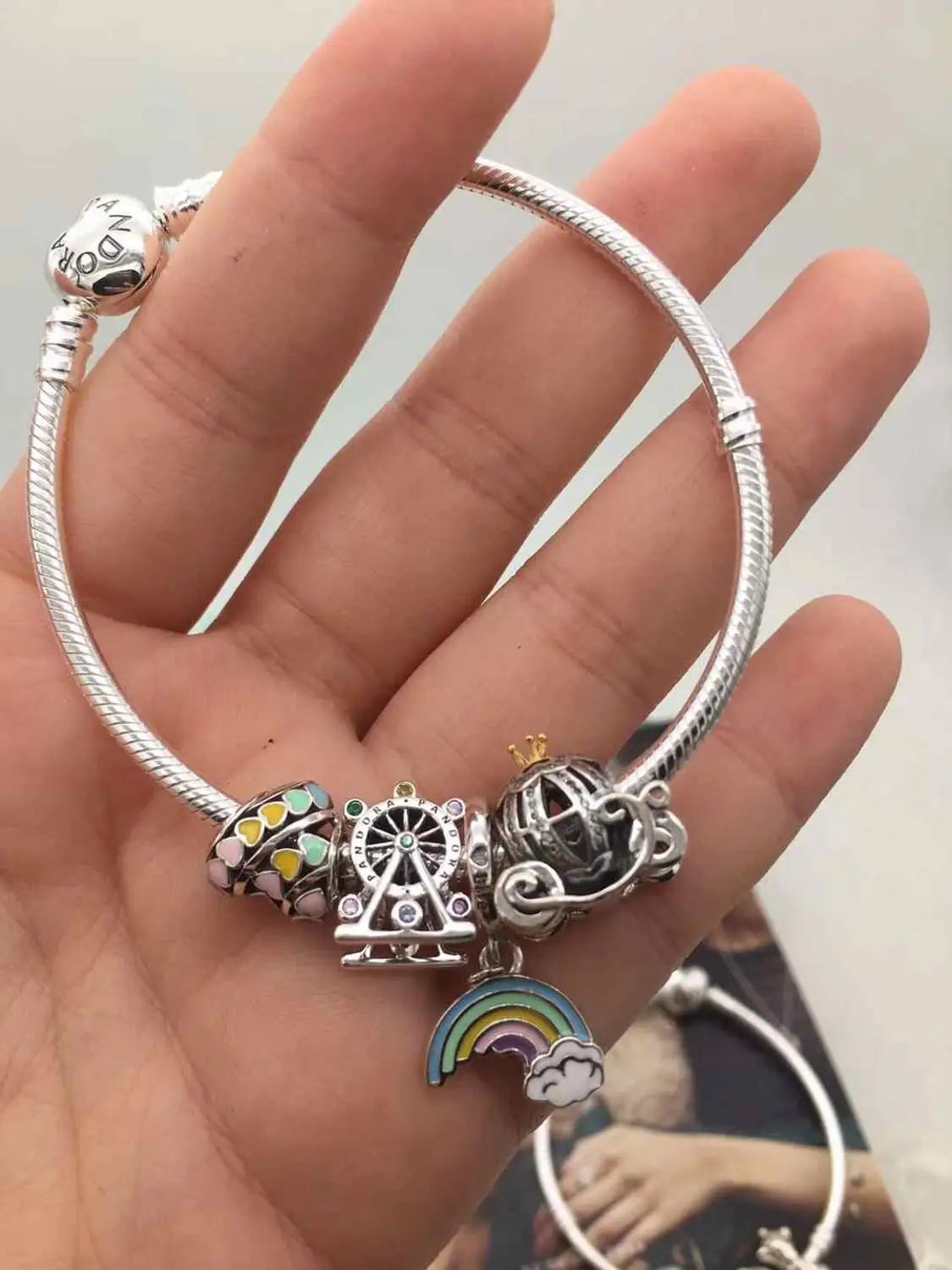 

Kristie Shop Quality 1:1 100% 925 Pure Silver Rainbow Ferris Wheel Bracelet Free Of Charge