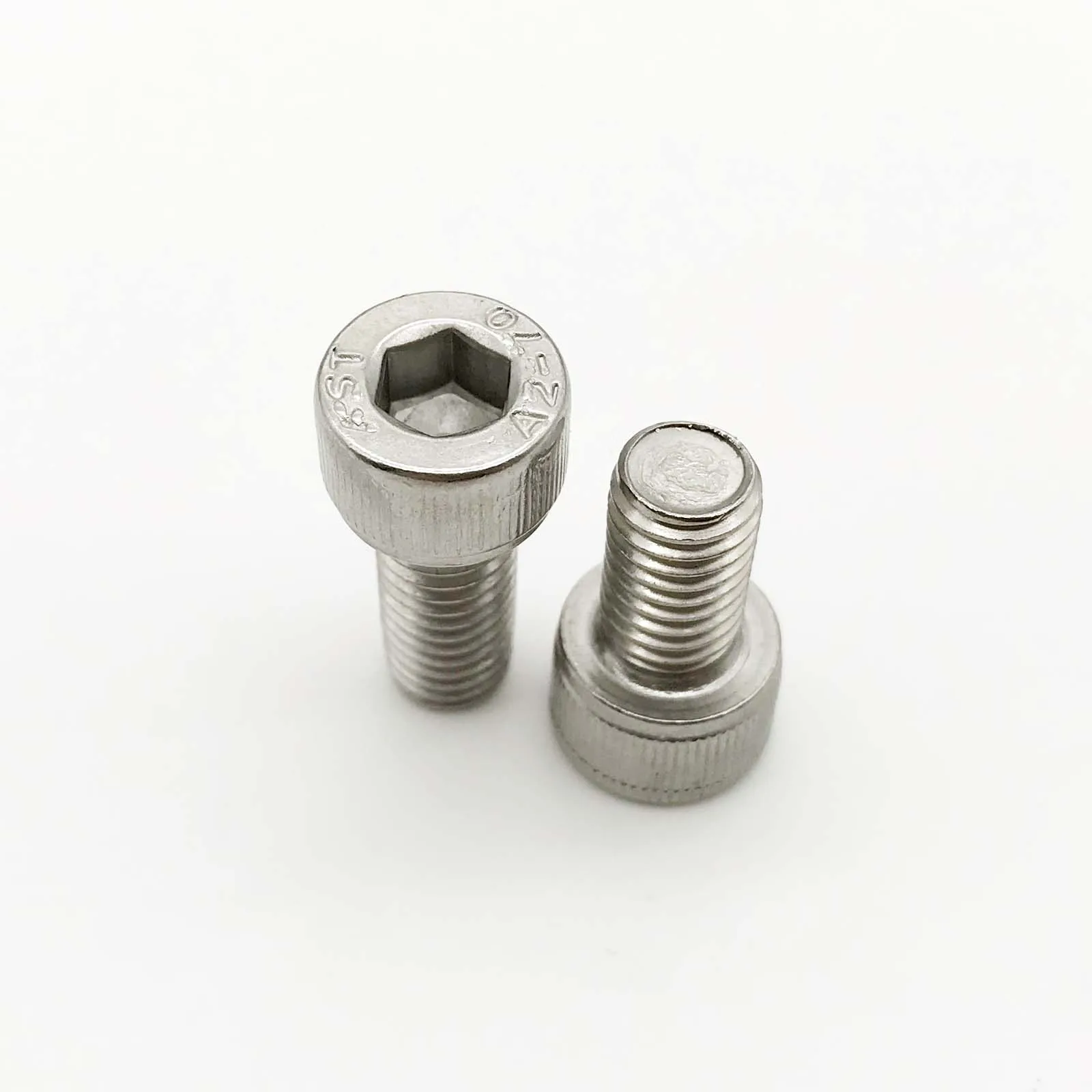 Length : 40mm, Thread Diameter : M1.6 50pcs Meets shop Screws 10/50pcs M1.4 M1.6 M2 M3 M4 M5 M6 304 A2-70 Stainless Steel DIN912 Hexagon Hex Socket Cap Allen Head Bolt Screw Length 2-80mm Length : 40mm, Thread Diameter : M1.6 50pcs Meets shop Screws 10/50pcs M1.4 M1.6 M2 M3 M4 M5 M6 304 A2-70 Stainless Steel DIN912 Hexagon Hex Socket Cap Allen Head Bolt Screw Length 2-80mm