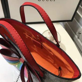 

kids and adults bow handbag size 20*21*10cm no mi