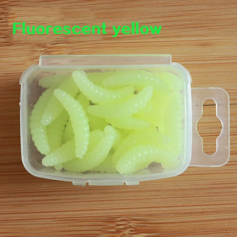 30 Pcs/lot Soft Lure Fishing Simulation Earthworm 2cm 4g Red Worms Artificial Fishing Lure Tackle Lifelike Fishy Lures 7 Color