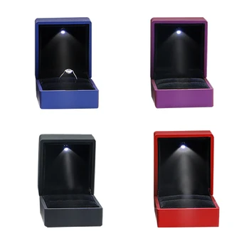 

Luxury Jewelry Box Bracelet Box Square Wedding Pendant Ring Case Jewelry Gift Box with LED Light for Proposal Engagement Wedding