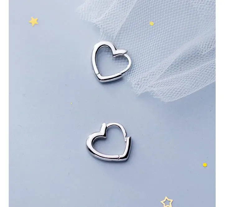 Personality Heart Shape Small Hoop Earrings Vintage Fashion Simple Ear Jewelry for Women Wholesale Silver 925 Sterling