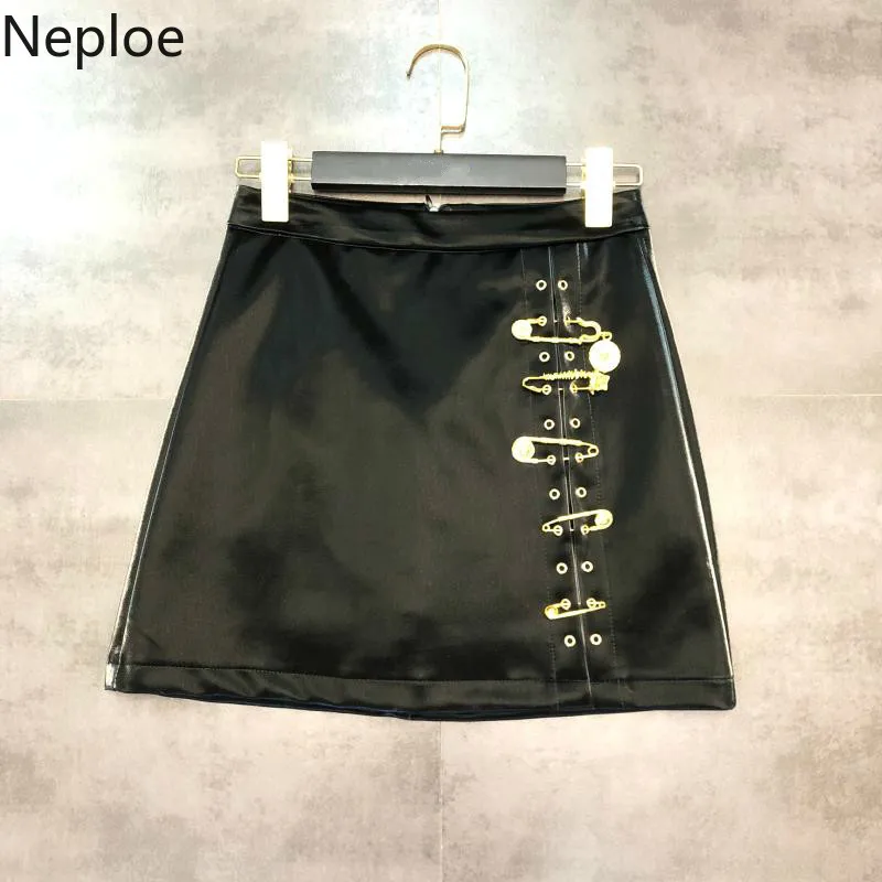 Neploe, Осень-зима, новинка, металлическая брошь, дизайнерская, трапециевидная юбка, однотонная, высокая талия, хип-хоп, женская верхняя одежда, темперамент, Faldas 47598