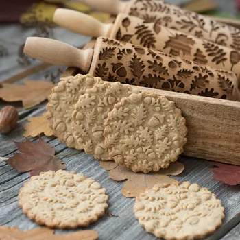 

Christmas Embossing Rolling Pin Baking Cookies Noodle Biscuit Fondant Cake Dough Engraved Roller Reindeer Snowflake Roller Kitch