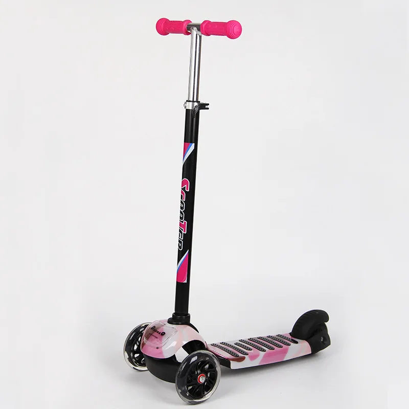 

Fashion Students Three-Wheel Scooter Cartoon Graffiti Water Transfer Flash Foldable Children Scooter Source Manufacturers