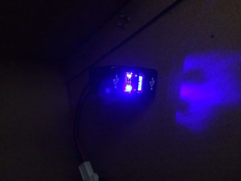 Автомобильный двойной Usb порт зарядное устройство адаптер КПК Dvr Аудио вход для Toyota Vigo мобильный телефон приборная панель крепление автомобильные аксессуары# Zer