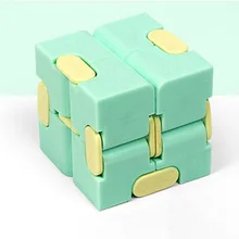 Infinity Cube Fidget Toys, jeu pour enfants et adultes, Mini Gadget Unique pour le soulagement de l'anxiété 
