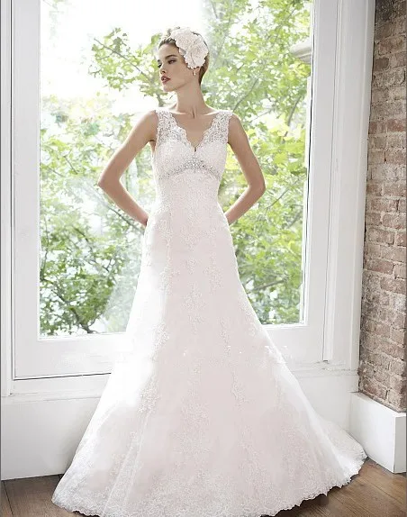 Hot sexy backless knop v-hals lange kant wedding dress 2016 new design A-lijn applicaties crystal kralen vestidos bruidsjurken Hot sexy backless knop v-hals lange kant wedding dress 2016 new design A-lijn applicaties crystal kralen vestidos bruidsjurken