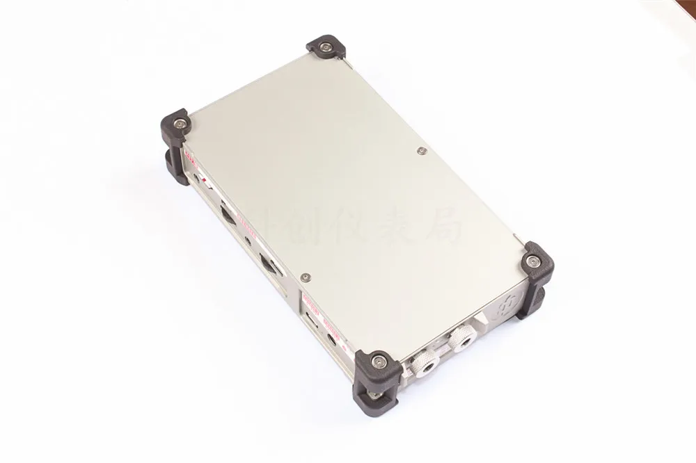 KC908 9kHz-10.8GHz real time spectrum analyzer
