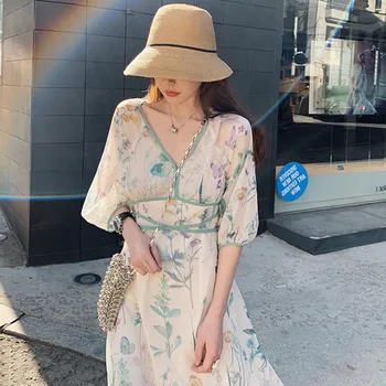 

2020 New Summer Women's Dresses vintage Waist Temperament Half Sleeve Dress V-neck Floral Chiffon Dress g330