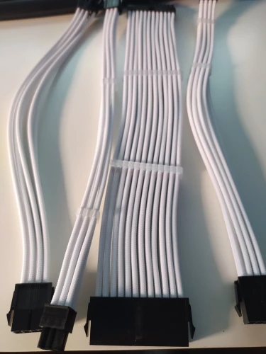 U24b3a697601e4b70b5cf4831fd62129at