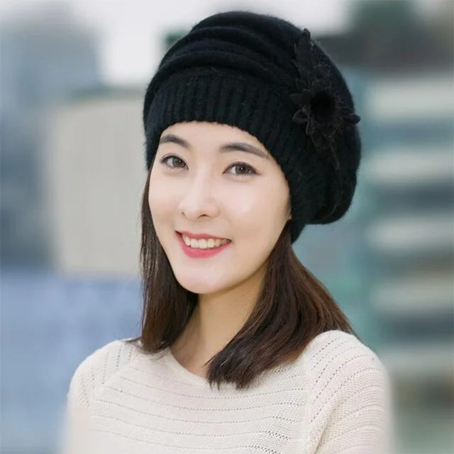 겨울 시즌 여성들을 위한 따뜻한 보온 제품